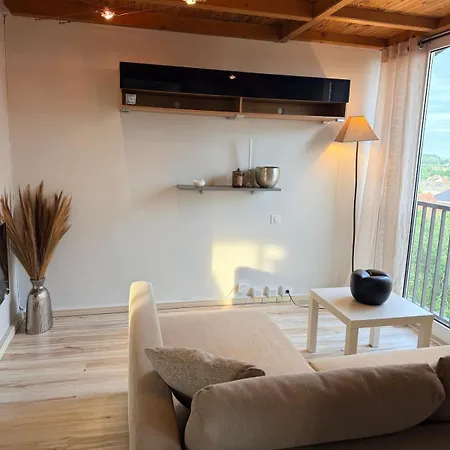 Duplex De Charme Dans Ancienne Sucrerie, 4 A 6 Personnes *
